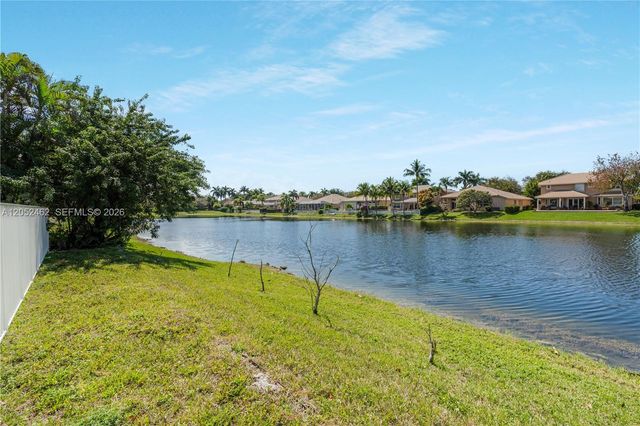 5354 NW 57th Way, Coral Springs, FL 33067