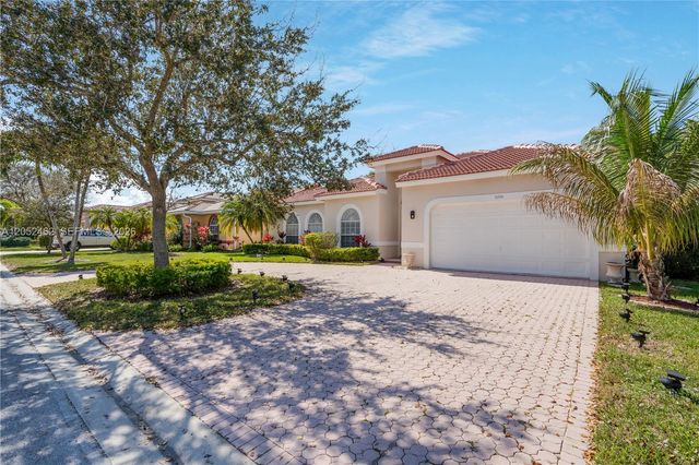 5354 NW 57th Way, Coral Springs, FL 33067