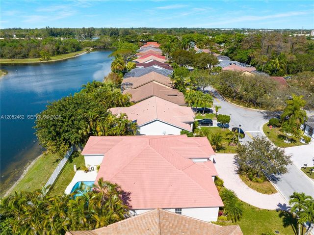 5354 NW 57th Way, Coral Springs, FL 33067