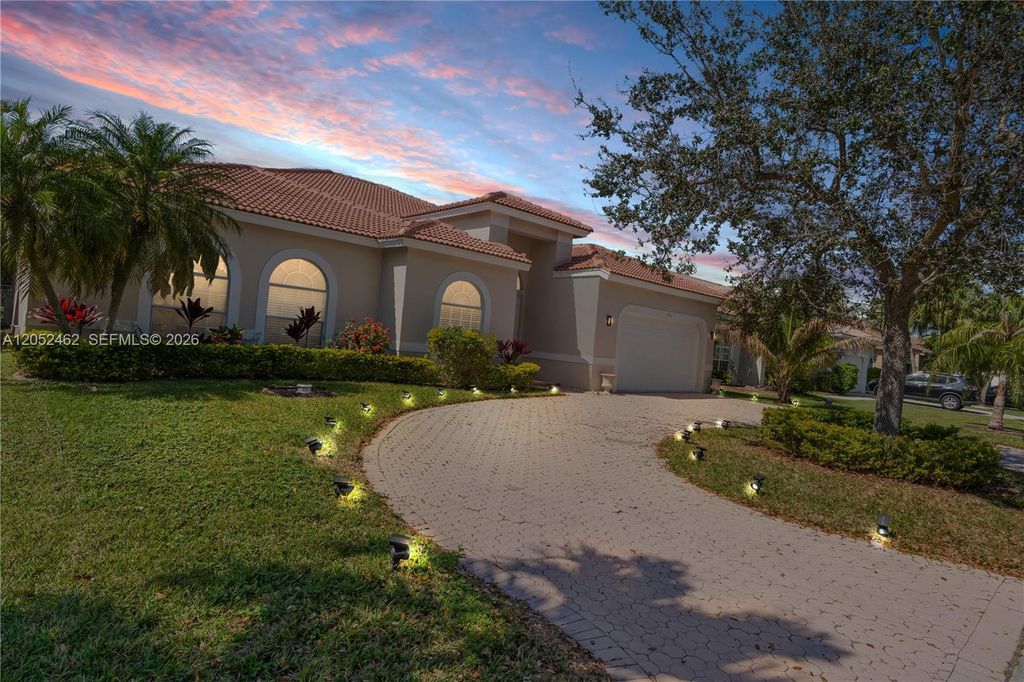 5354 NW 57th Way, Coral Springs, FL 33067