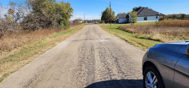 22283 Greenbriar Drive, Whitney, TX 76692