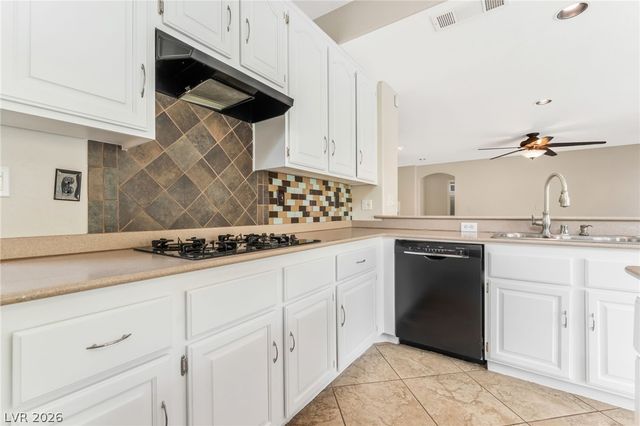 1733 TESARA VISTA Place, Las Vegas, NV 89128