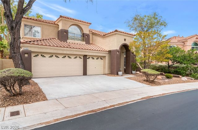 1733 TESARA VISTA Place, Las Vegas, NV 89128