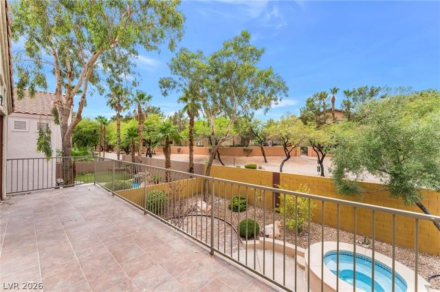 1733 TESARA VISTA Place, Las Vegas, NV 89128