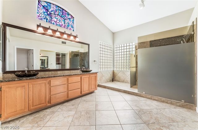 1733 TESARA VISTA Place, Las Vegas, NV 89128