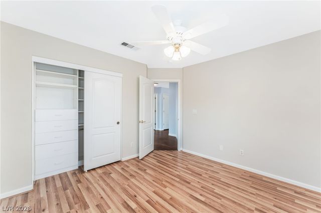 1733 TESARA VISTA Place, Las Vegas, NV 89128