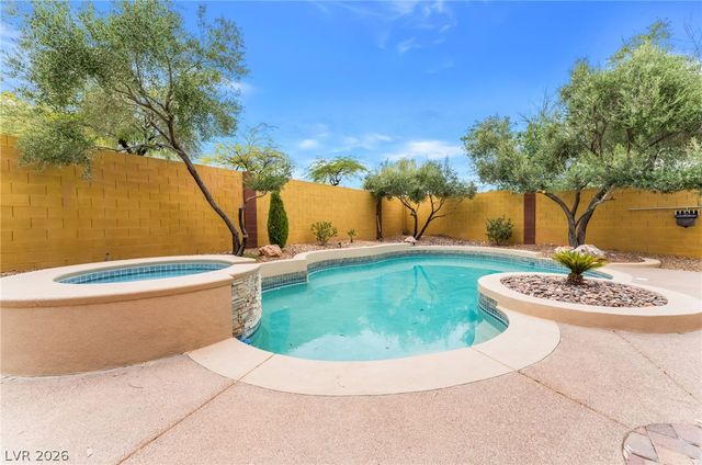 1733 TESARA VISTA Place, Las Vegas, NV 89128