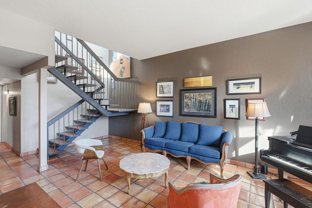 5132 La Fiesta Drive NE, Albuquerque, NM 87109