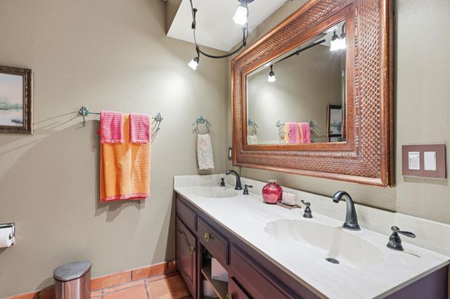 5132 La Fiesta Drive NE, Albuquerque, NM 87109