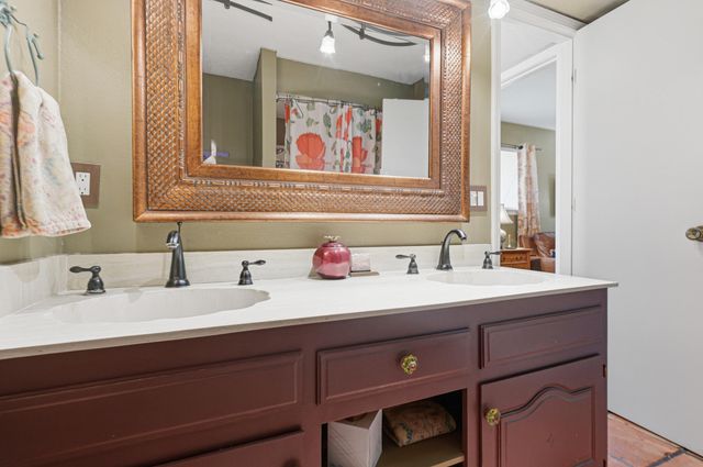 5132 La Fiesta Drive NE, Albuquerque, NM 87109