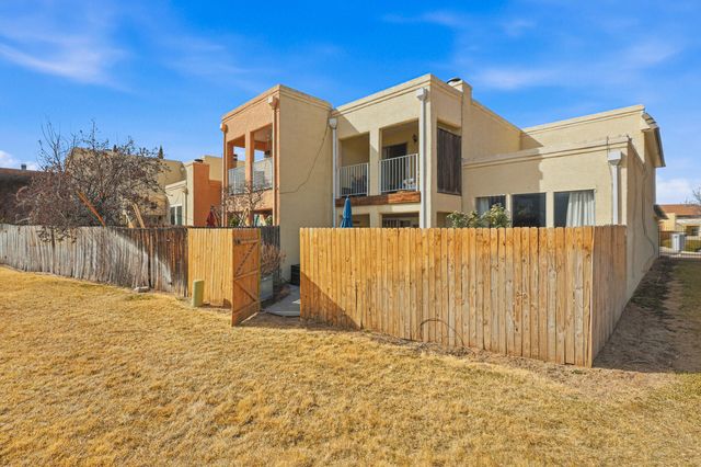 5132 La Fiesta Drive NE, Albuquerque, NM 87109