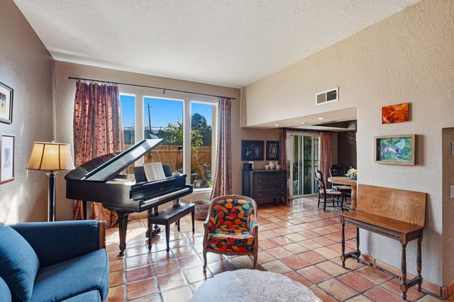 5132 La Fiesta Drive NE, Albuquerque, NM 87109