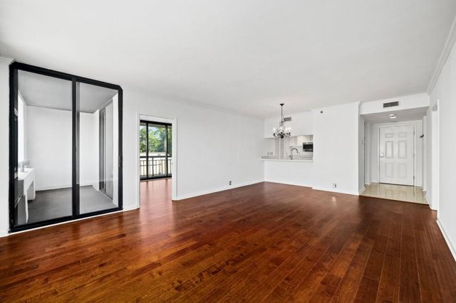 3481 Lakeside Drive NE 1107, Atlanta, GA 30326