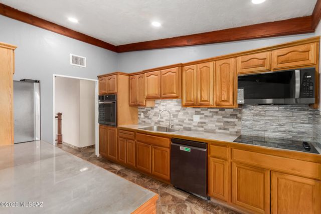 412 Bury Court, Rio Rico, AZ 85648