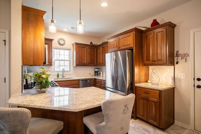 1771 S Park Drive, Tonganoxie, KS 66086