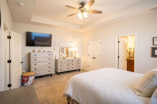 1771 S Park Drive, Tonganoxie, KS 66086