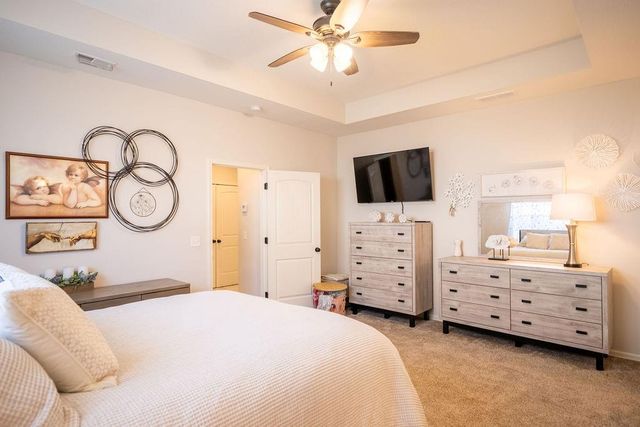 1771 S Park Drive, Tonganoxie, KS 66086