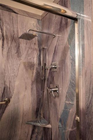 1771 S Park Drive, Tonganoxie, KS 66086