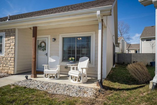 1771 S Park Drive, Tonganoxie, KS 66086