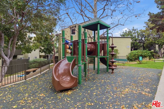 4836 Hollow Corner Road 312, Culver City, CA 90230