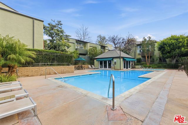 4836 Hollow Corner Road 312, Culver City, CA 90230