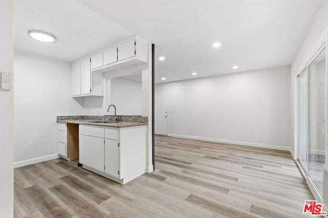 4836 Hollow Corner Road 312, Culver City, CA 90230