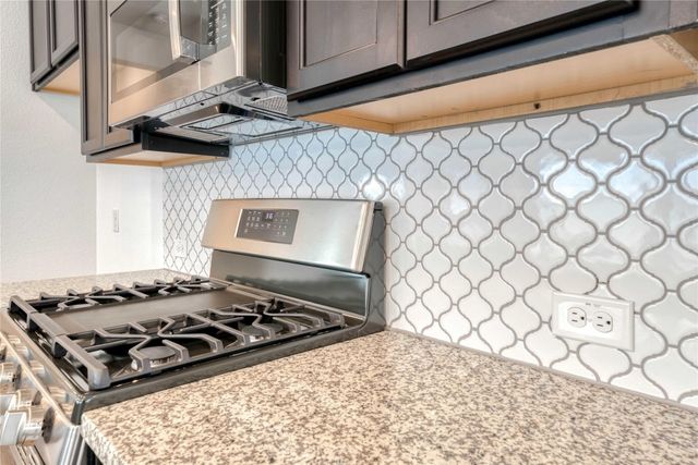 1407 Avocado Lane, Gainesville, TX 76240