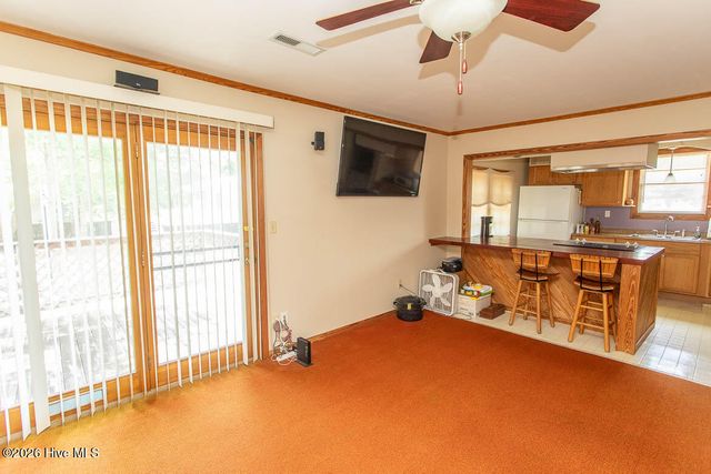 2001 Oakland Drive SW, Ocean Isle Beach, NC 28469