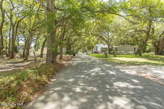 2001 Oakland Drive SW, Ocean Isle Beach, NC 28469
