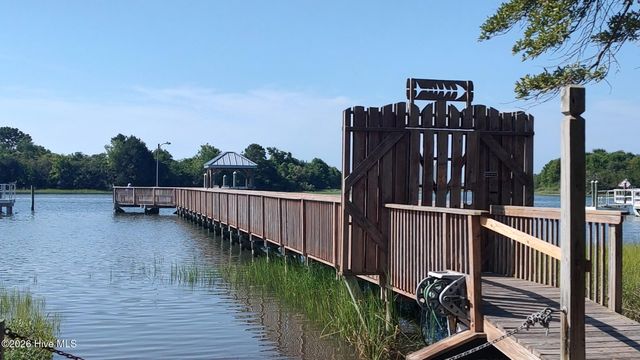 2001 Oakland Drive SW, Ocean Isle Beach, NC 28469