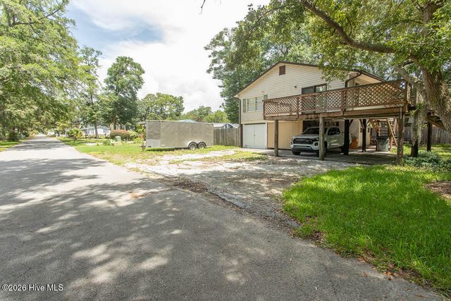 2001 Oakland Drive SW, Ocean Isle Beach, NC 28469