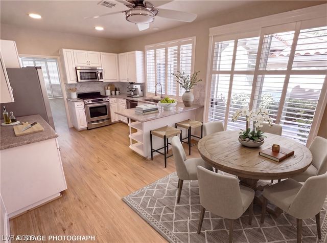 4950 Crooked Stick Way NA, Las Vegas, NV 89113