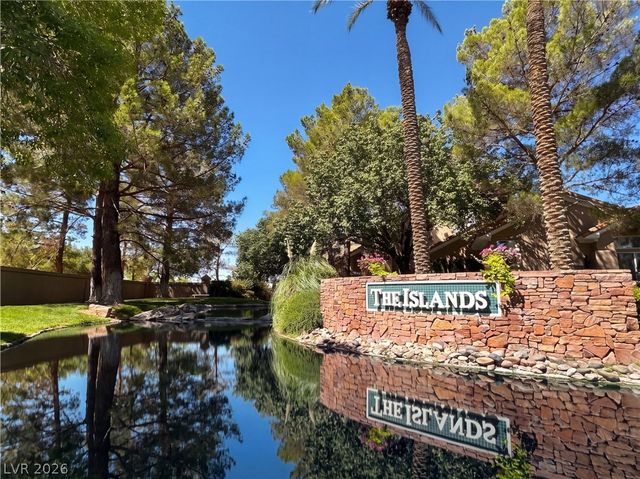 4950 Crooked Stick Way NA, Las Vegas, NV 89113