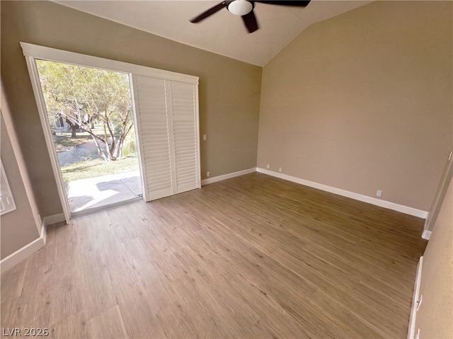 4950 Crooked Stick Way NA, Las Vegas, NV 89113