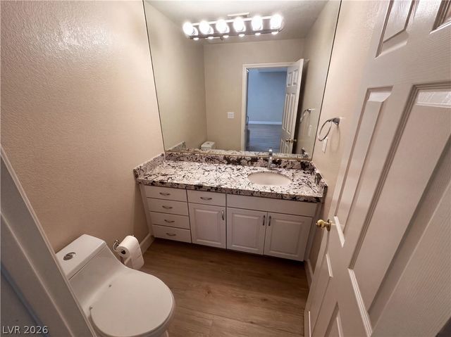 4950 Crooked Stick Way NA, Las Vegas, NV 89113