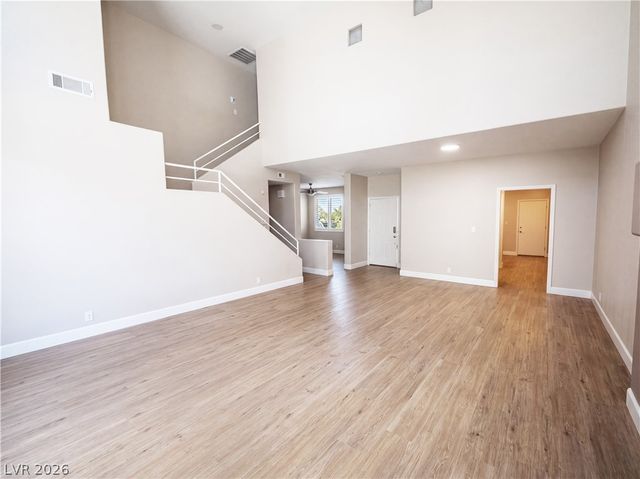 4950 Crooked Stick Way NA, Las Vegas, NV 89113