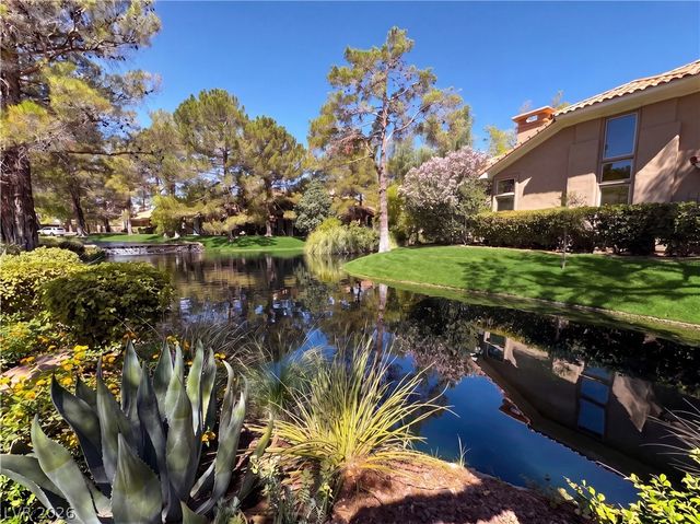 4950 Crooked Stick Way NA, Las Vegas, NV 89113