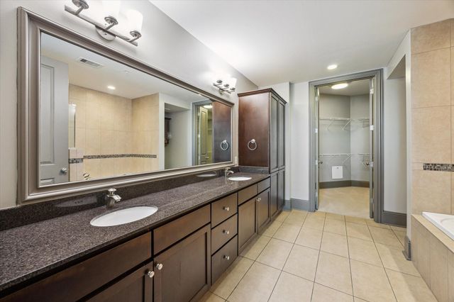 9870 Gaylord Drive 526, Houston, TX 77024