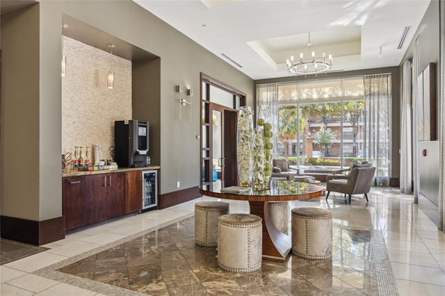 9870 Gaylord Drive 526, Houston, TX 77024