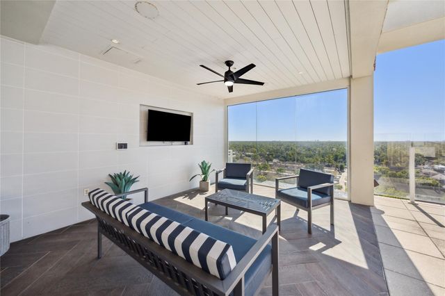 9870 Gaylord Drive 526, Houston, TX 77024