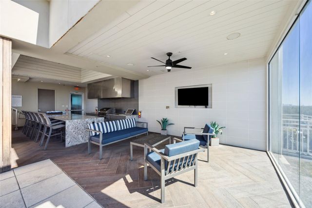 9870 Gaylord Drive 526, Houston, TX 77024