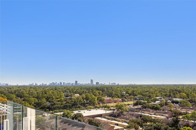 9870 Gaylord Drive 526, Houston, TX 77024