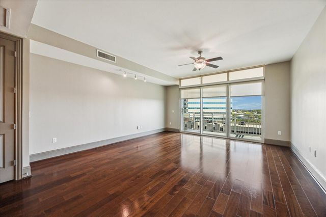 9870 Gaylord Drive 526, Houston, TX 77024