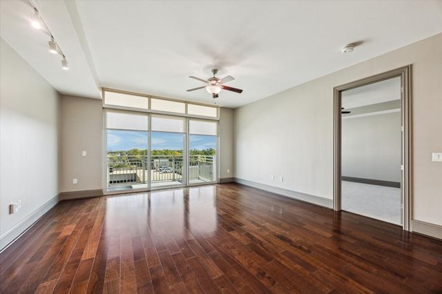 9870 Gaylord Drive 526, Houston, TX 77024