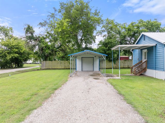 103 New Street, Lone Oak, TX 75453