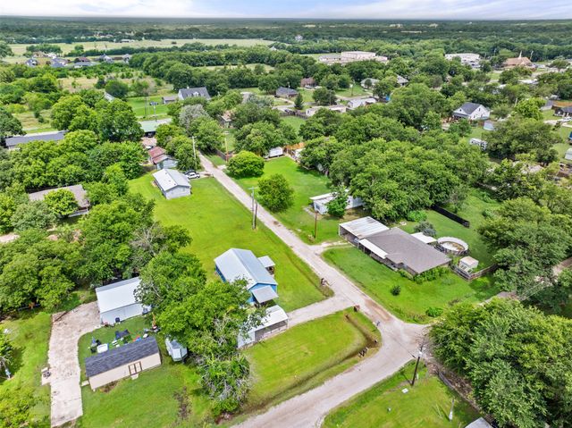 103 New Street, Lone Oak, TX 75453