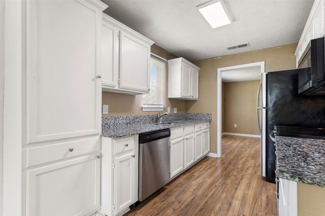 103 New Street, Lone Oak, TX 75453