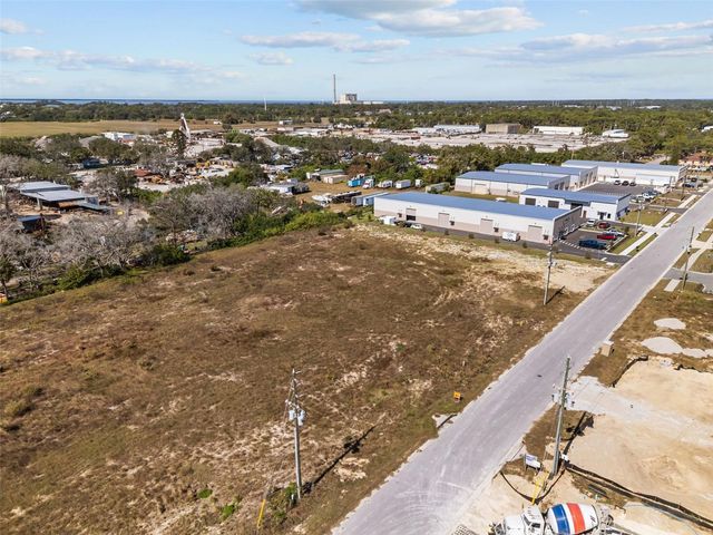 1498 N BEND, Tarpon Springs, FL 34689