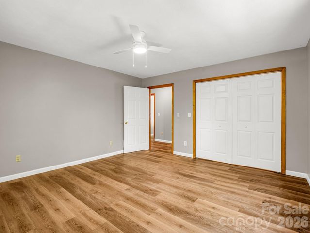2304 Mountain Page Road, Saluda, NC 28773