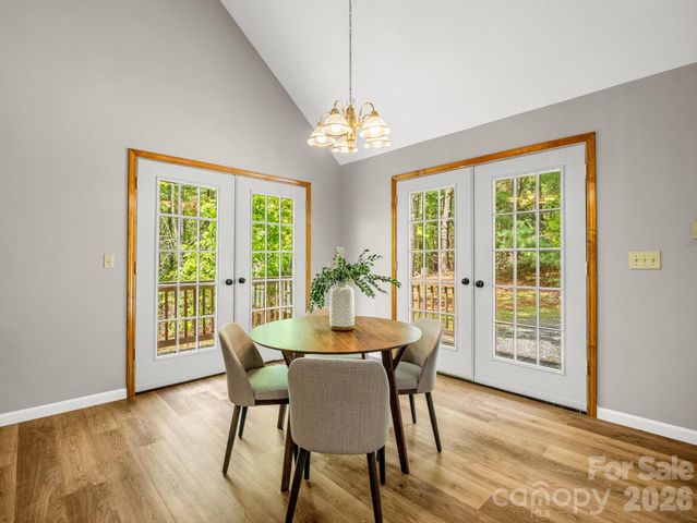 2304 Mountain Page Road, Saluda, NC 28773